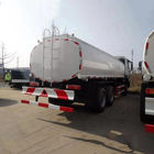 I carrai del camion cisterna 10 della benzina di Sinotruk HOWO 18000L con 12R22.5 si stancano